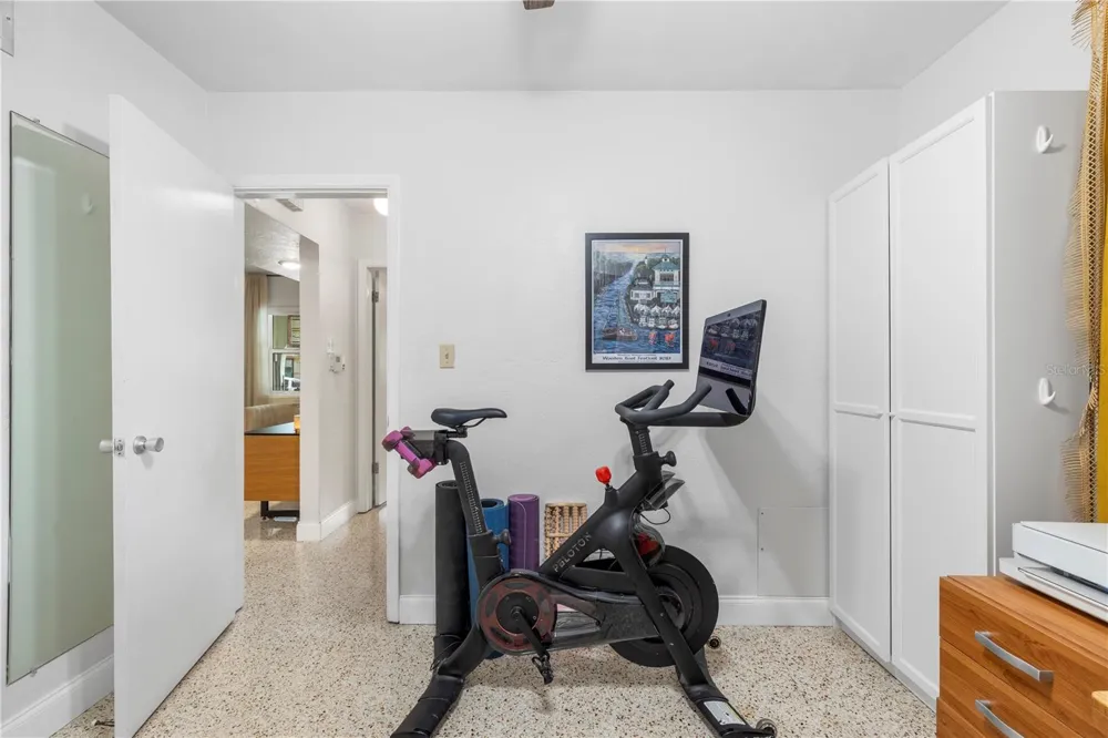 1512 COUNTRY LANE W Clearwater, FL 33759