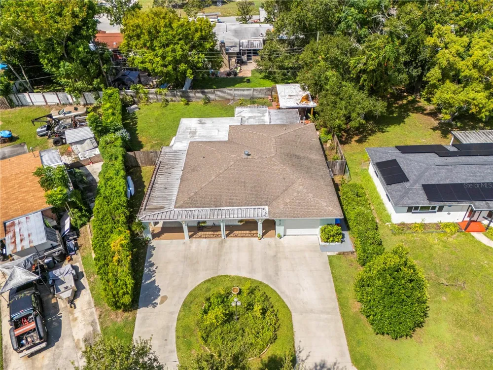 1512 COUNTRY LANE W Clearwater, FL 33759