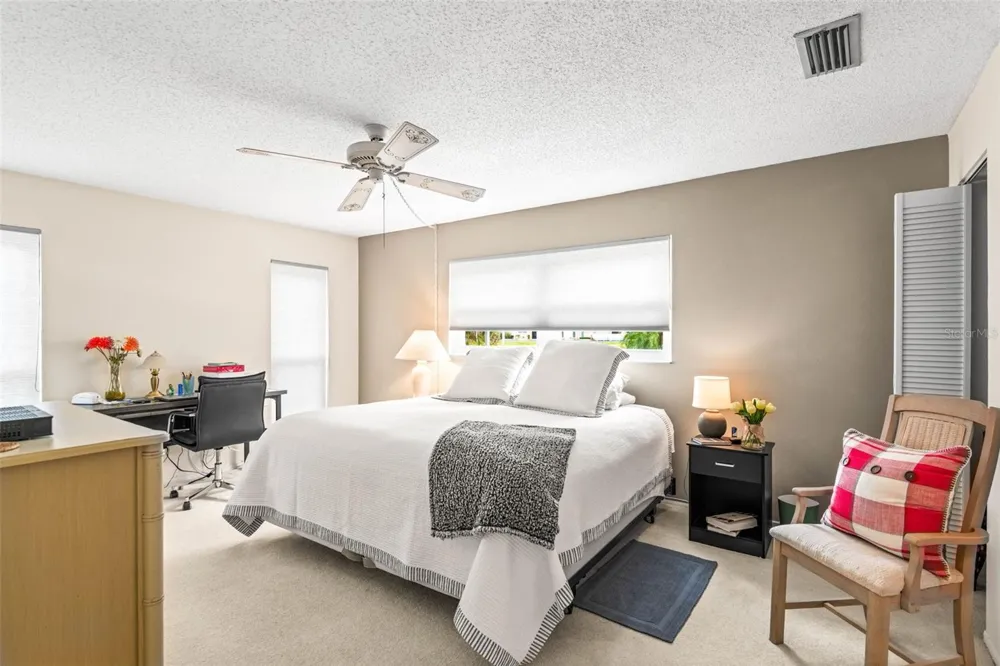 101 DOGWOOD CIRCLE Seminole, FL 33777