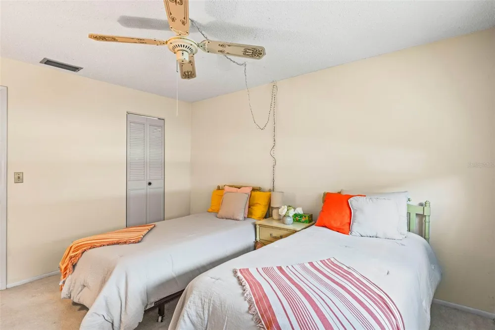 101 DOGWOOD CIRCLE Seminole, FL 33777