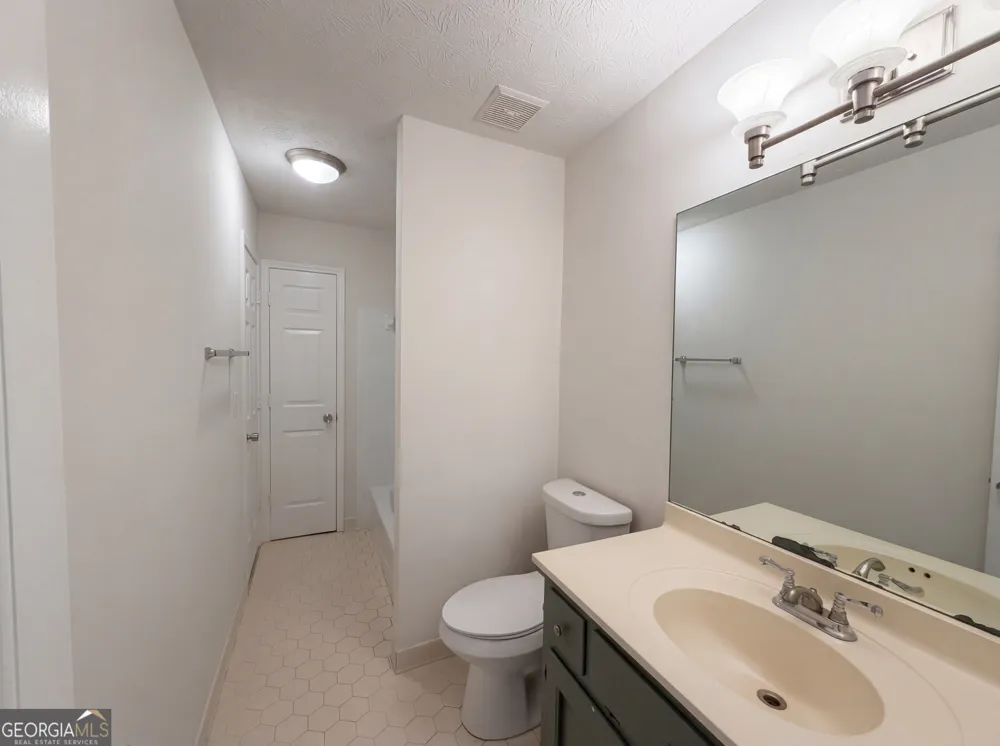 4479 Alpine CT Snellville, GA 30039