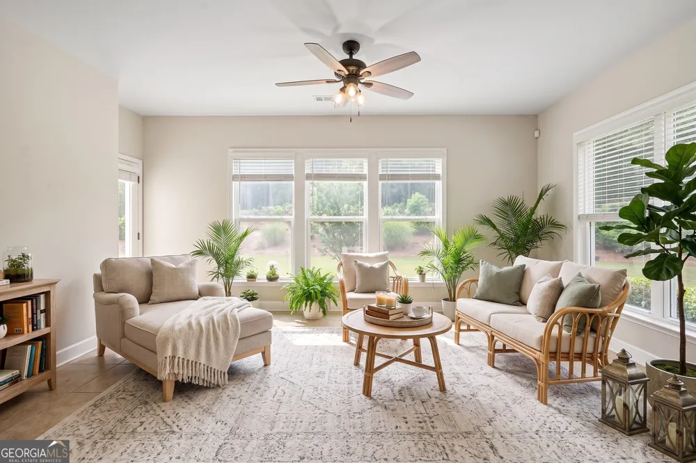 102 Crape Myrtle DR Griffin, GA 30223