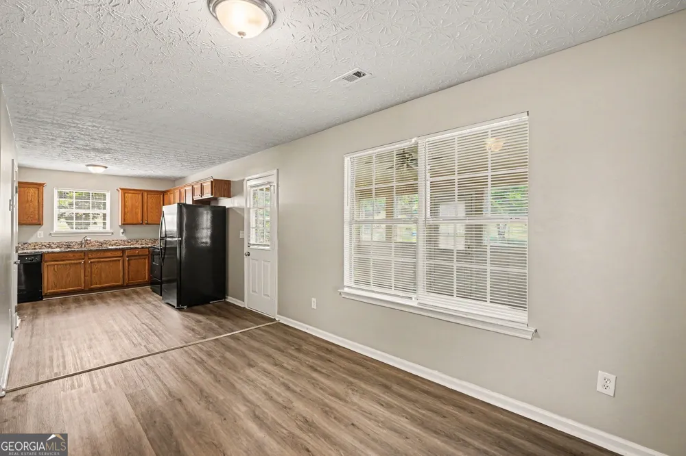 35 Arnold WAY Covington, GA 30016