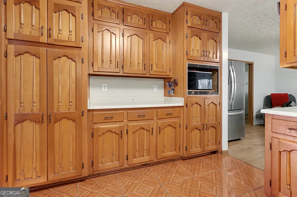 134 Hidden Valley RD Fayetteville, GA 30214