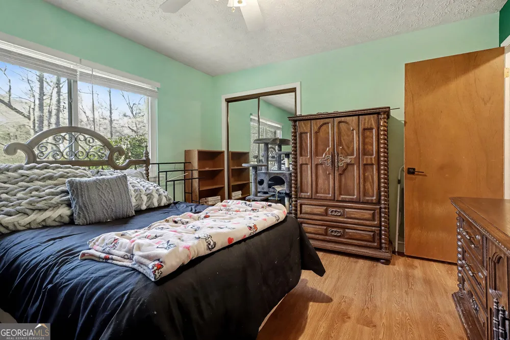 134 Hidden Valley RD Fayetteville, GA 30214
