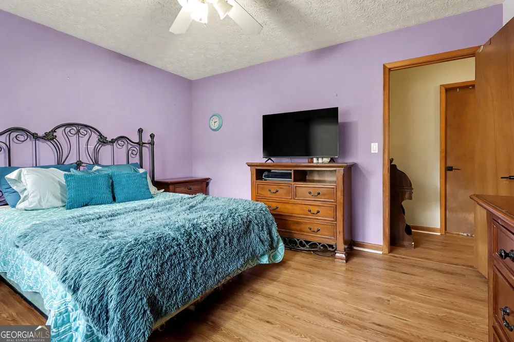 134 Hidden Valley RD Fayetteville, GA 30214