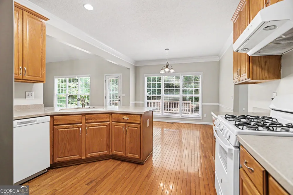 165 Normandy DR Fayetteville, GA 30214
