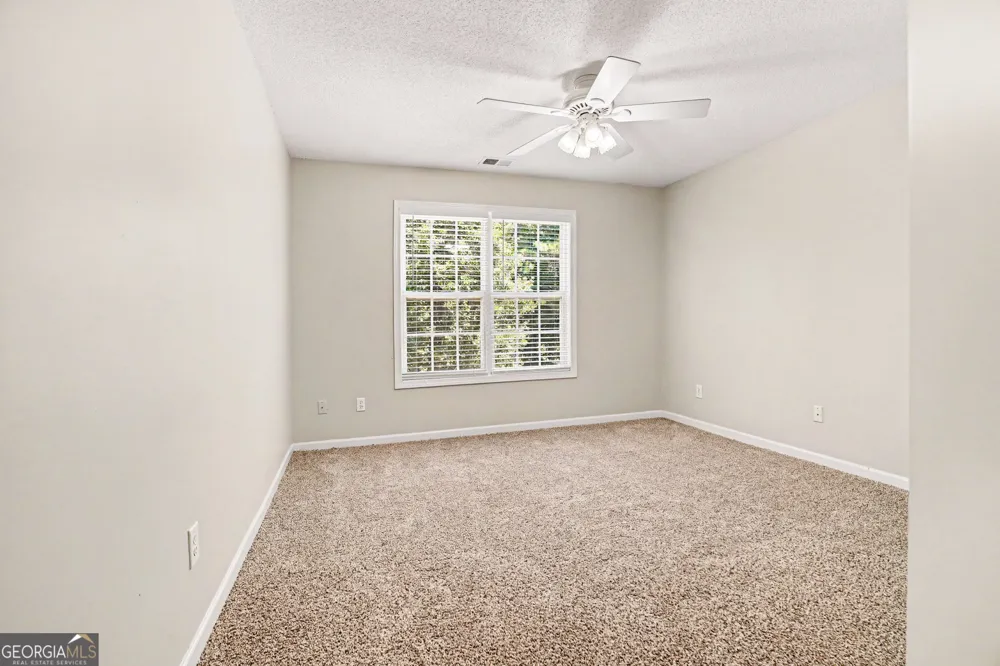 165 Normandy DR Fayetteville, GA 30214