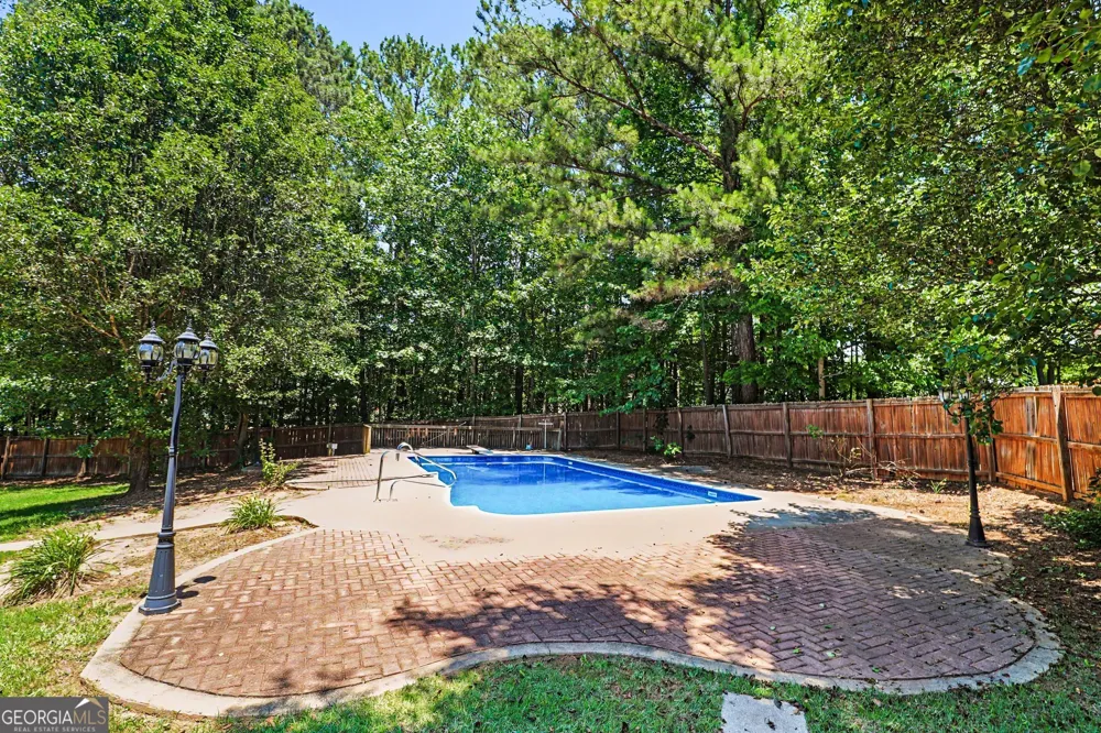 165 Normandy DR Fayetteville, GA 30214