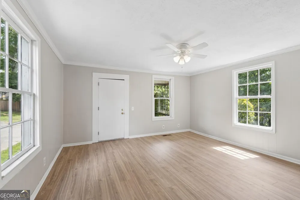 108 3rd ST Monroe, GA 30655