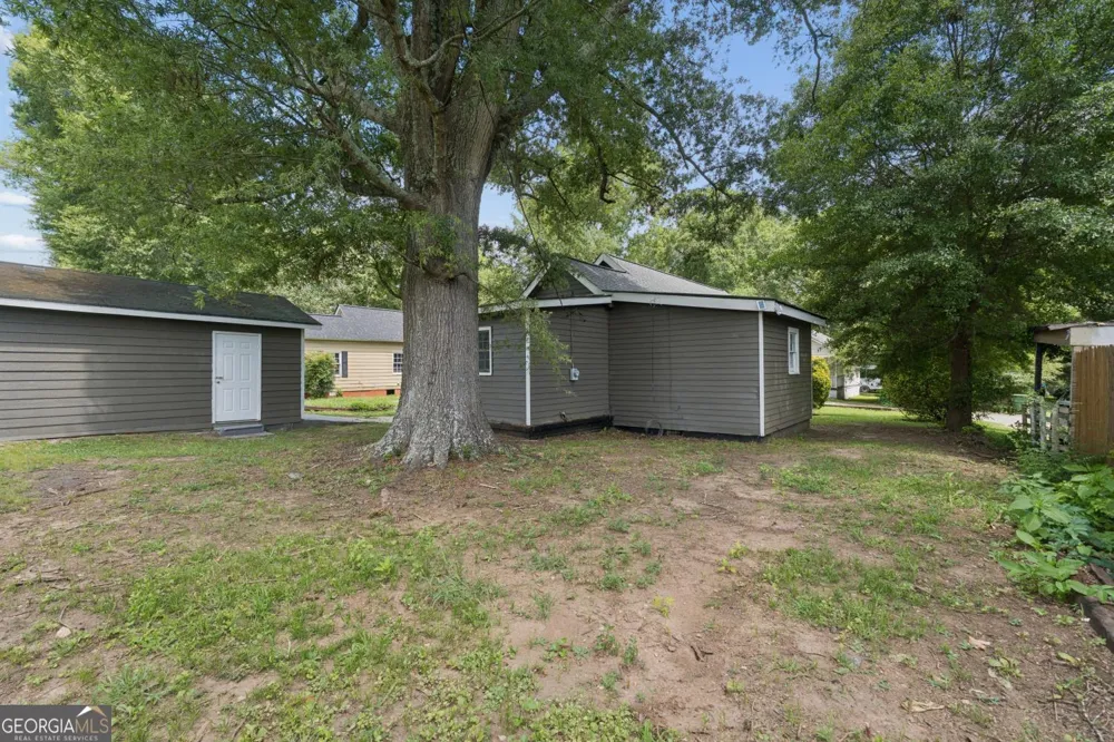 108 3rd ST Monroe, GA 30655