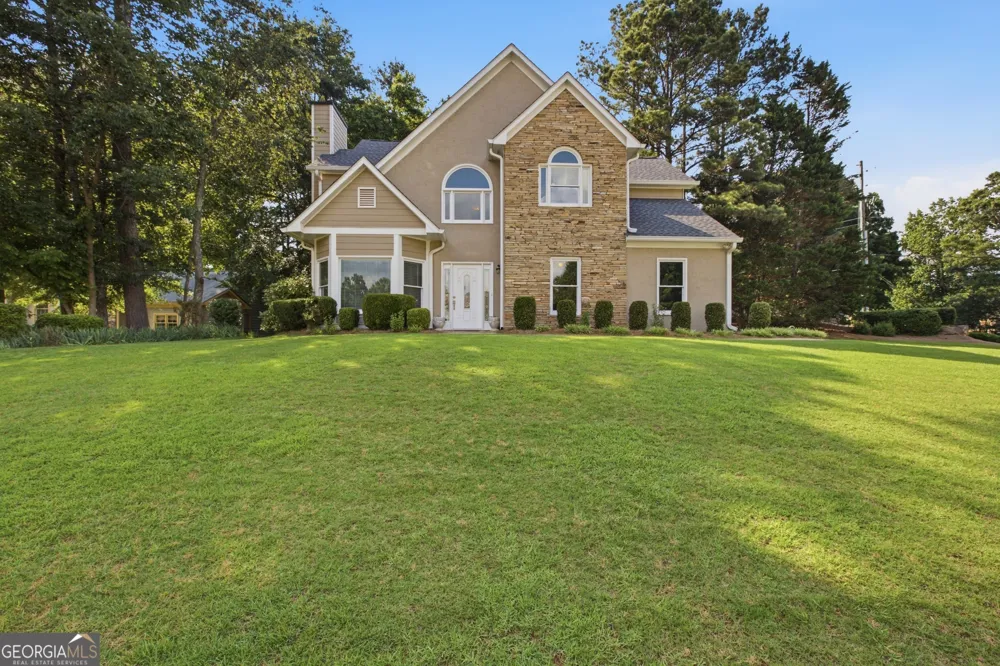 2084 York River WAY Suwanee, GA 30024