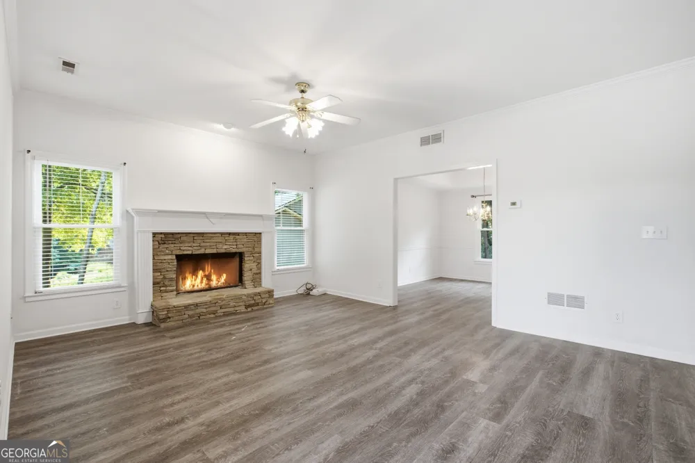 2084 York River WAY Suwanee, GA 30024