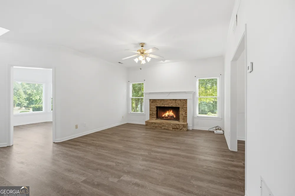 2084 York River WAY Suwanee, GA 30024