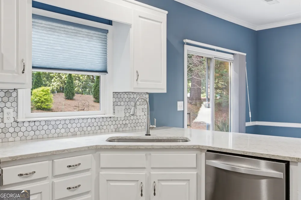 2084 York River WAY Suwanee, GA 30024
