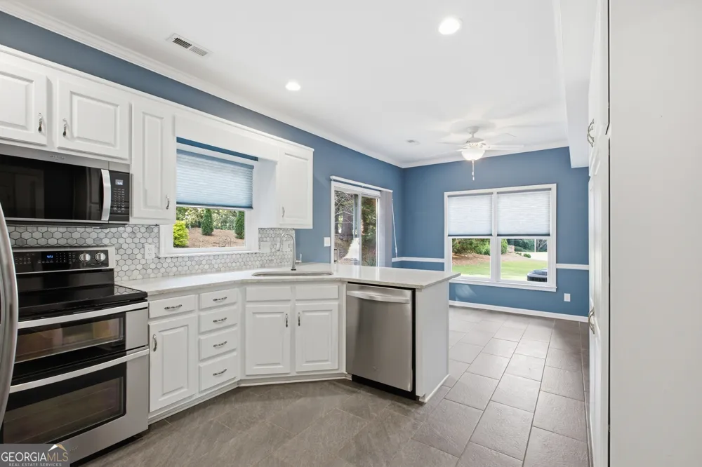 2084 York River WAY Suwanee, GA 30024