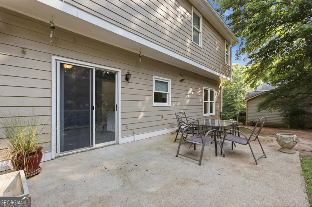 2084 York River WAY Suwanee, GA 30024