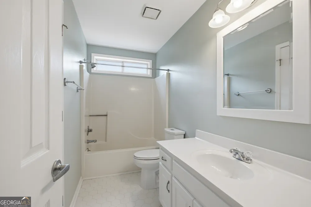 2084 York River WAY Suwanee, GA 30024
