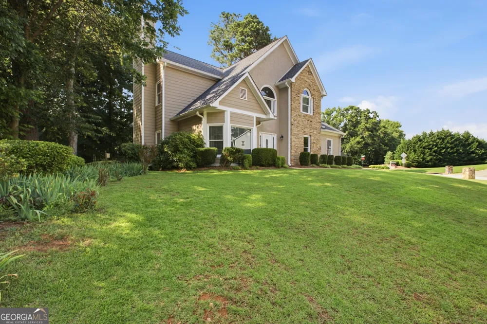 2084 York River WAY Suwanee, GA 30024