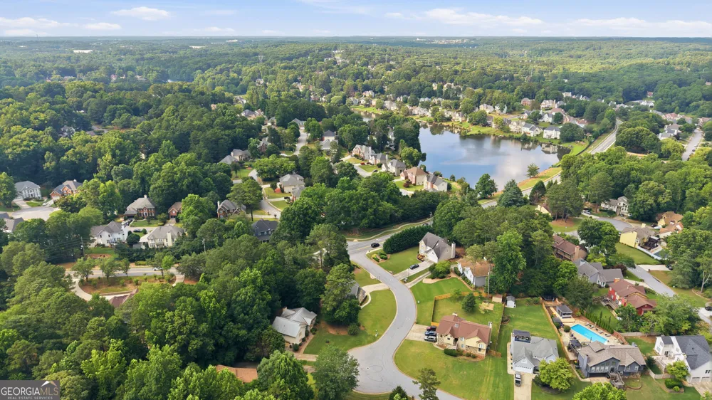 2084 York River WAY Suwanee, GA 30024