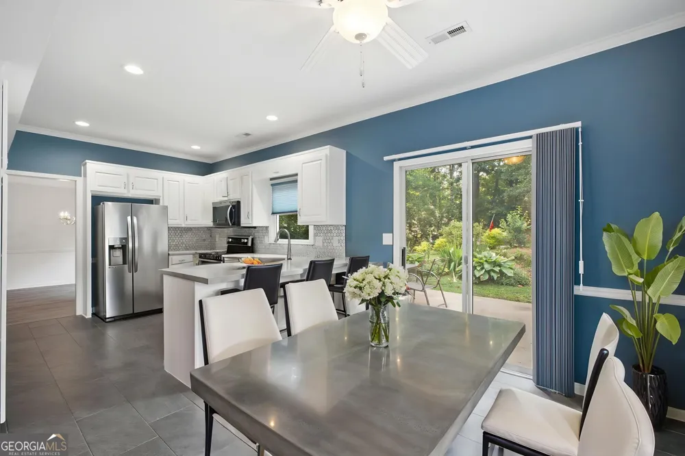 2084 York River WAY Suwanee, GA 30024