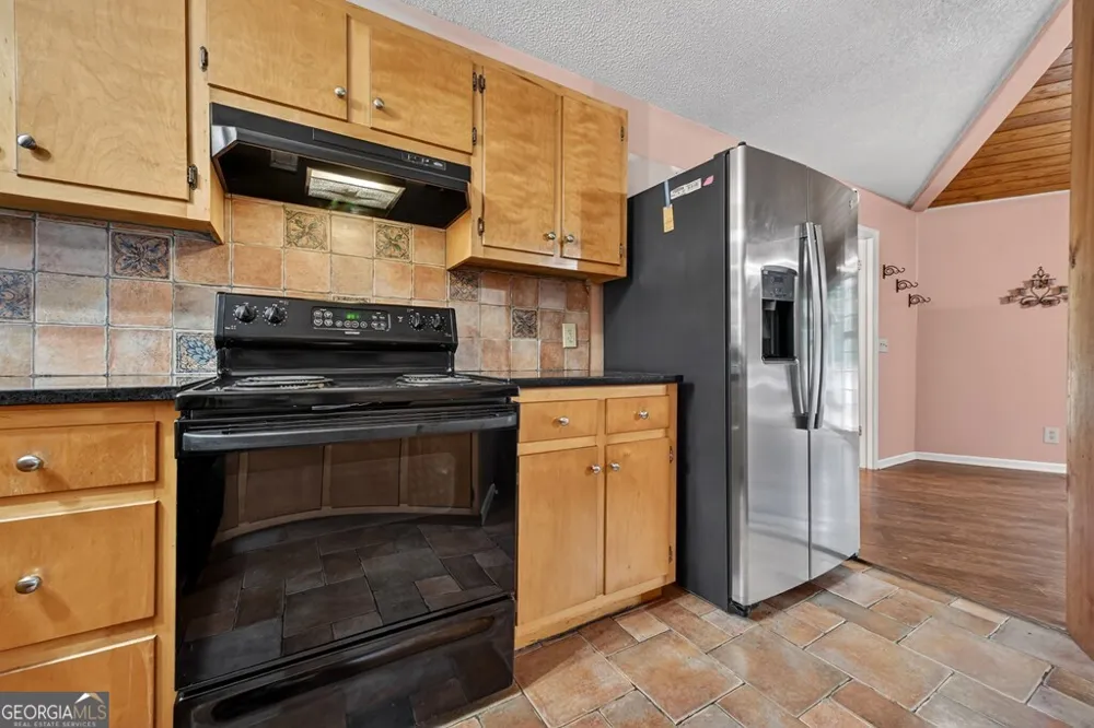 1076 Riverview DR Ellijay, GA 30540