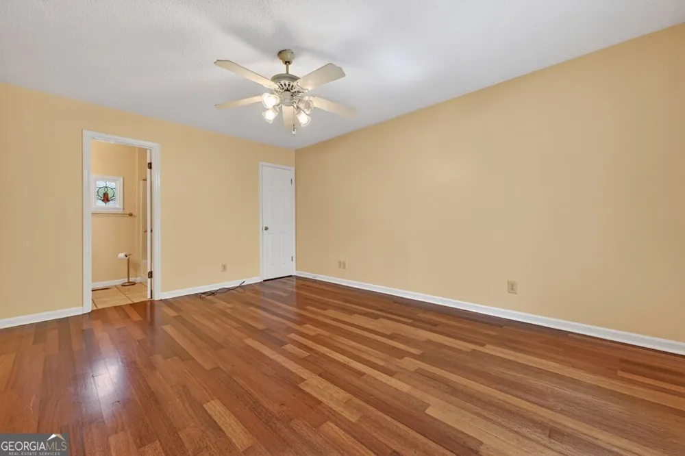 1076 Riverview DR Ellijay, GA 30540
