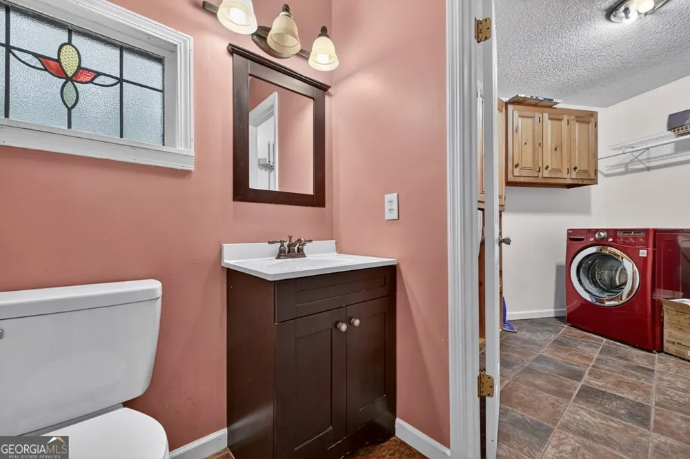 1076 Riverview DR Ellijay, GA 30540