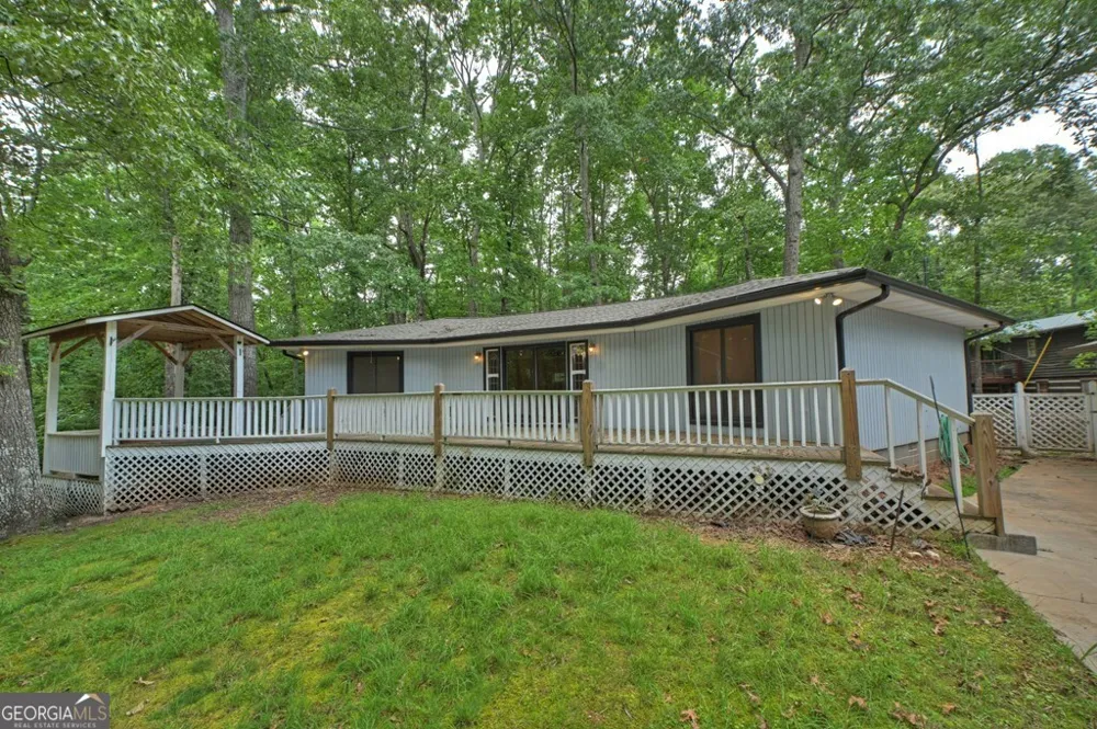1076 Riverview DR Ellijay, GA 30540
