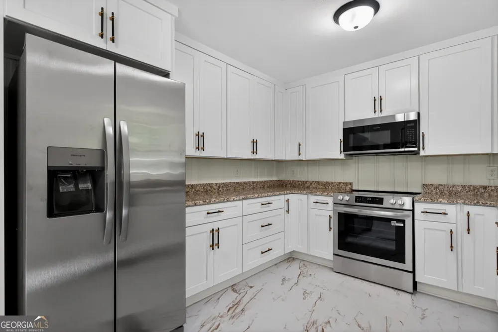 239 Wilcox RD LaGrange, GA 30241