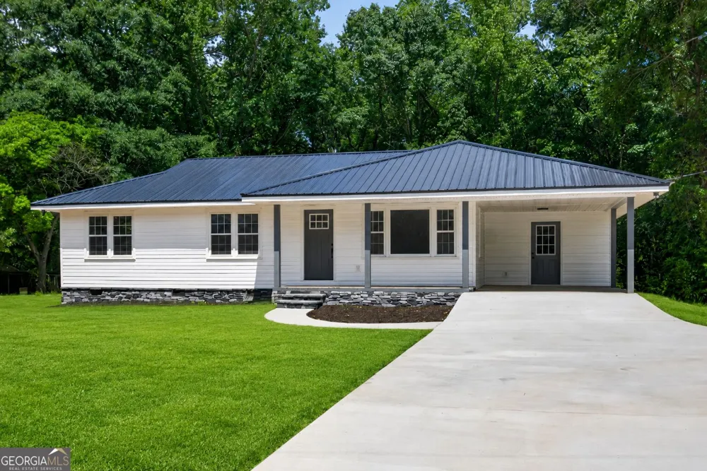 239 Wilcox RD LaGrange, GA 30241