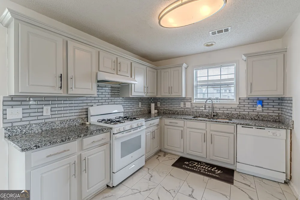 576 Ransom WAY Stockbridge, GA 30281