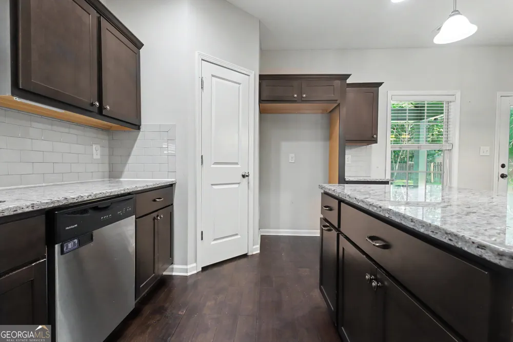 329 Briandwood DR Newnan, GA 30265