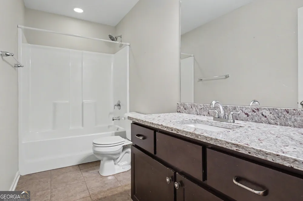 329 Briandwood DR Newnan, GA 30265