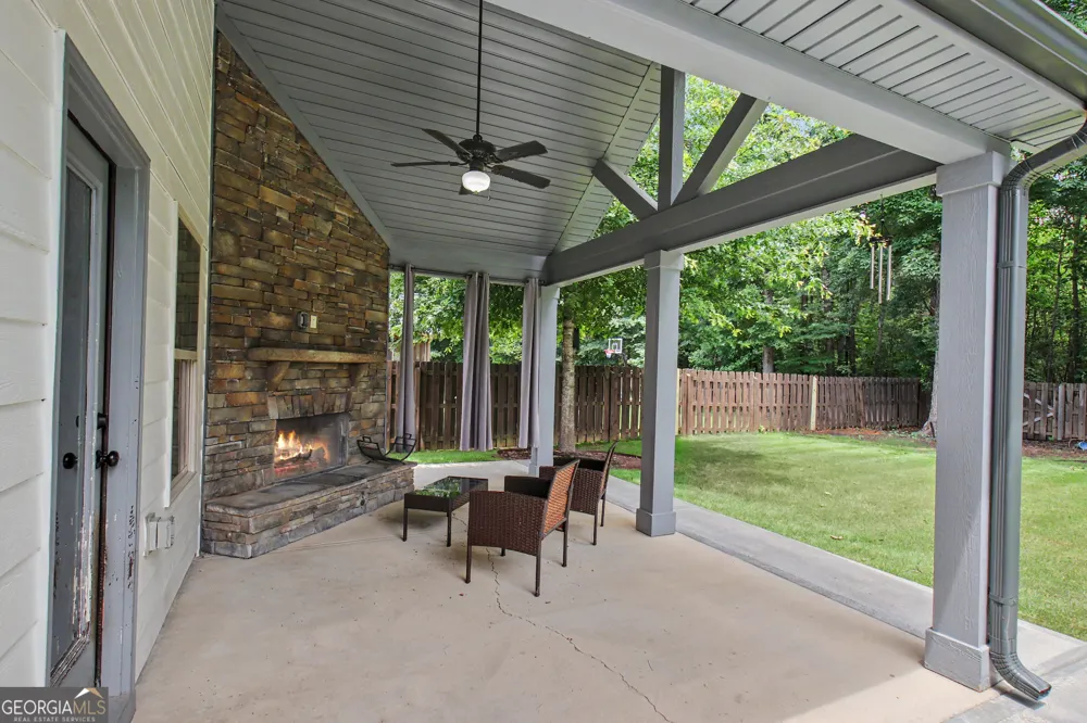 329 Briandwood DR Newnan, GA 30265