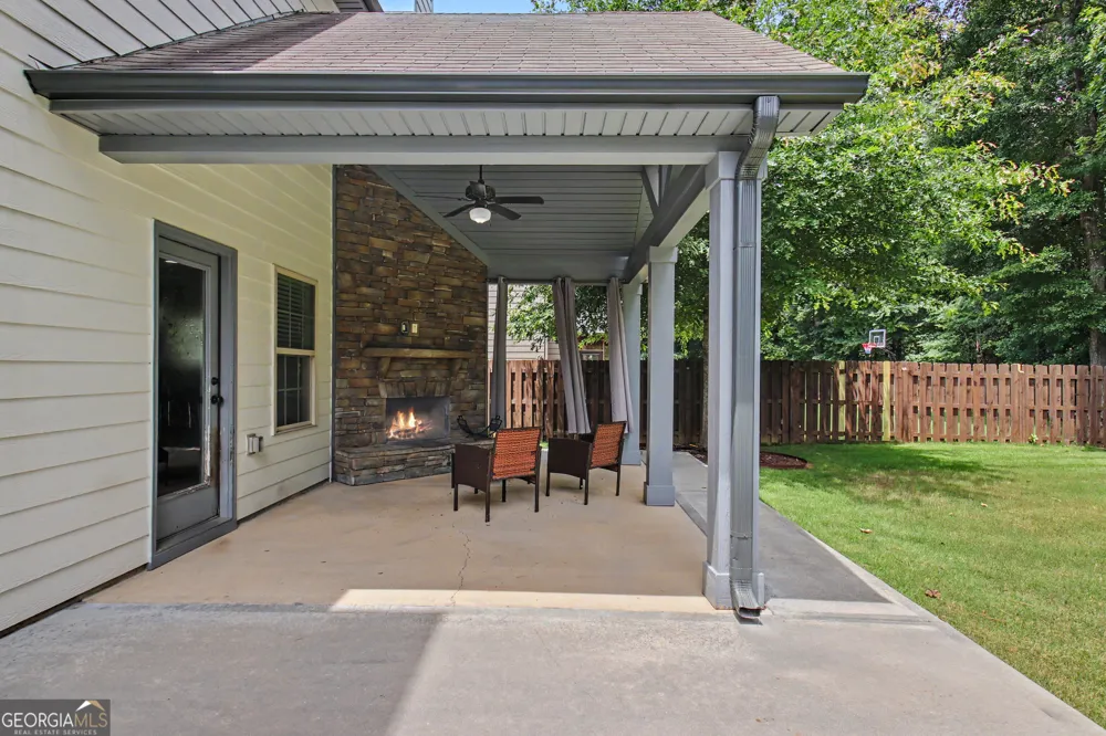 329 Briandwood DR Newnan, GA 30265