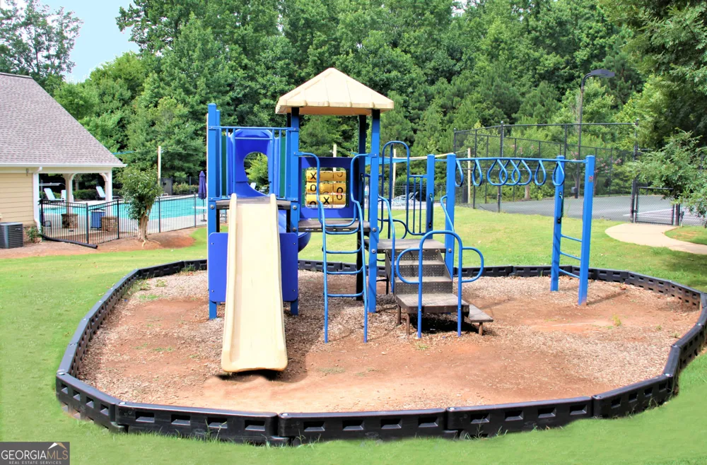 329 Briandwood DR Newnan, GA 30265