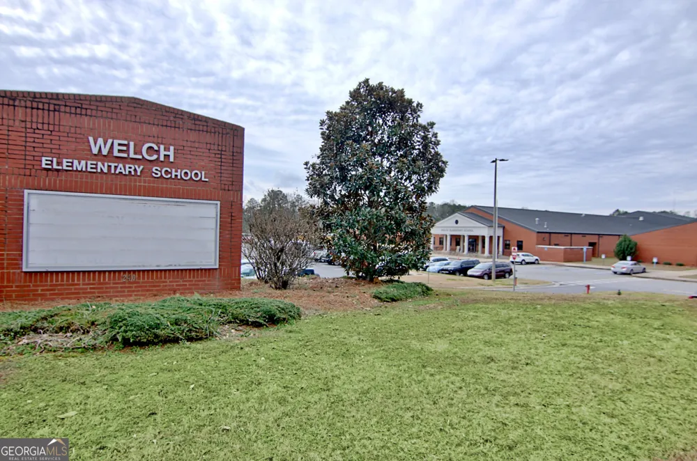 329 Briandwood DR Newnan, GA 30265