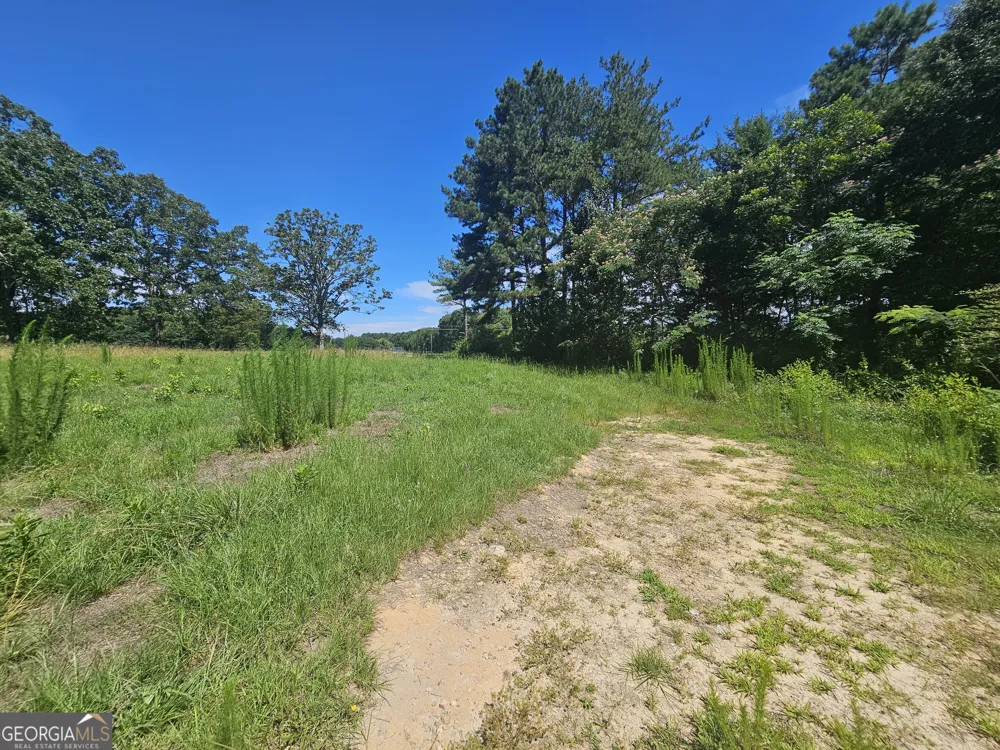 2539 Locust Grove RD Griffin, GA 30223