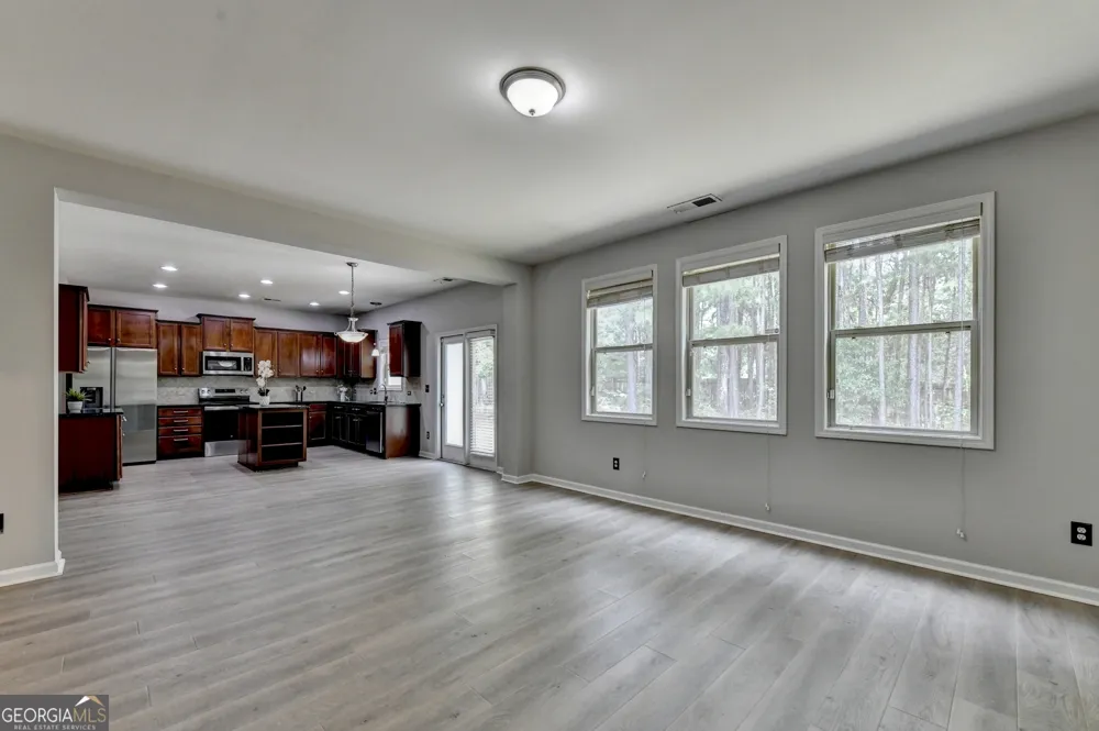3473 Fallen Oak DR Buford, GA 30519