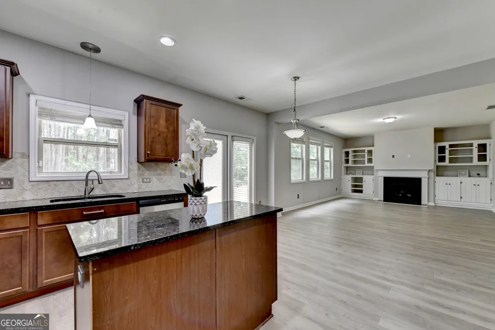 3473 Fallen Oak DR Buford, GA 30519