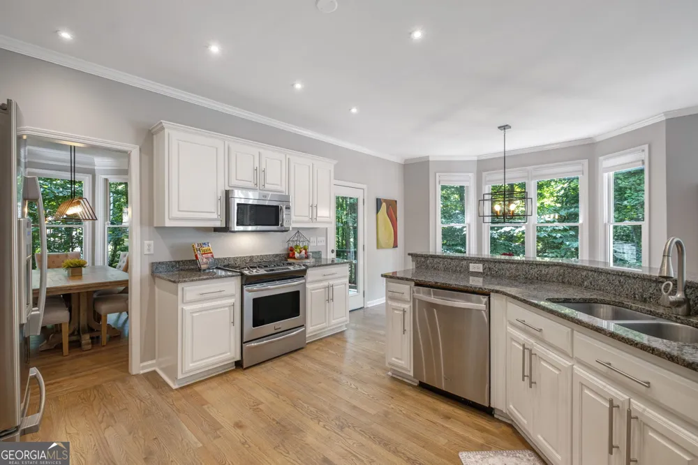 3060 Burlingame DR Roswell, GA 30075