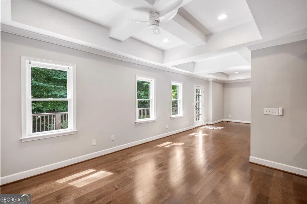 3060 Burlingame DR Roswell, GA 30075