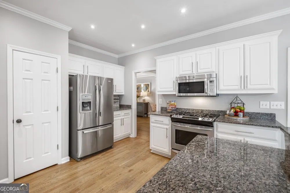 3060 Burlingame DR Roswell, GA 30075