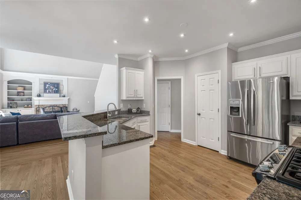 3060 Burlingame DR Roswell, GA 30075