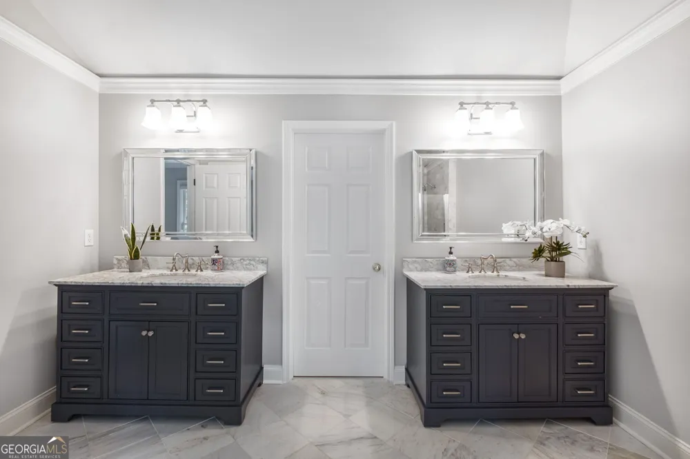 3060 Burlingame DR Roswell, GA 30075