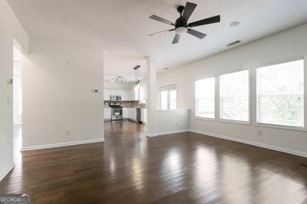 6005 Ambercrest CT Buford, GA 30518
