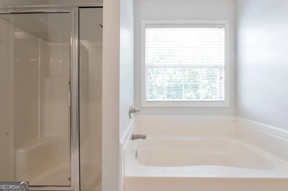 6005 Ambercrest CT Buford, GA 30518