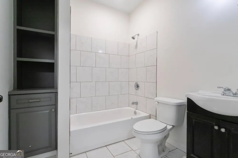 6005 Ambercrest CT Buford, GA 30518