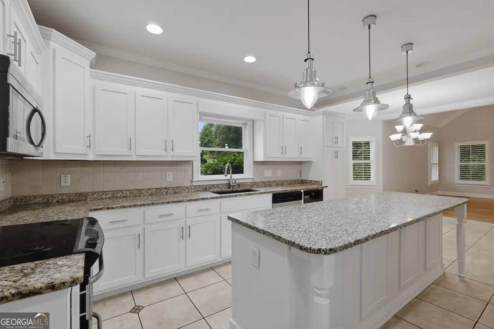 210 Enfield LN McDonough, GA 30252
